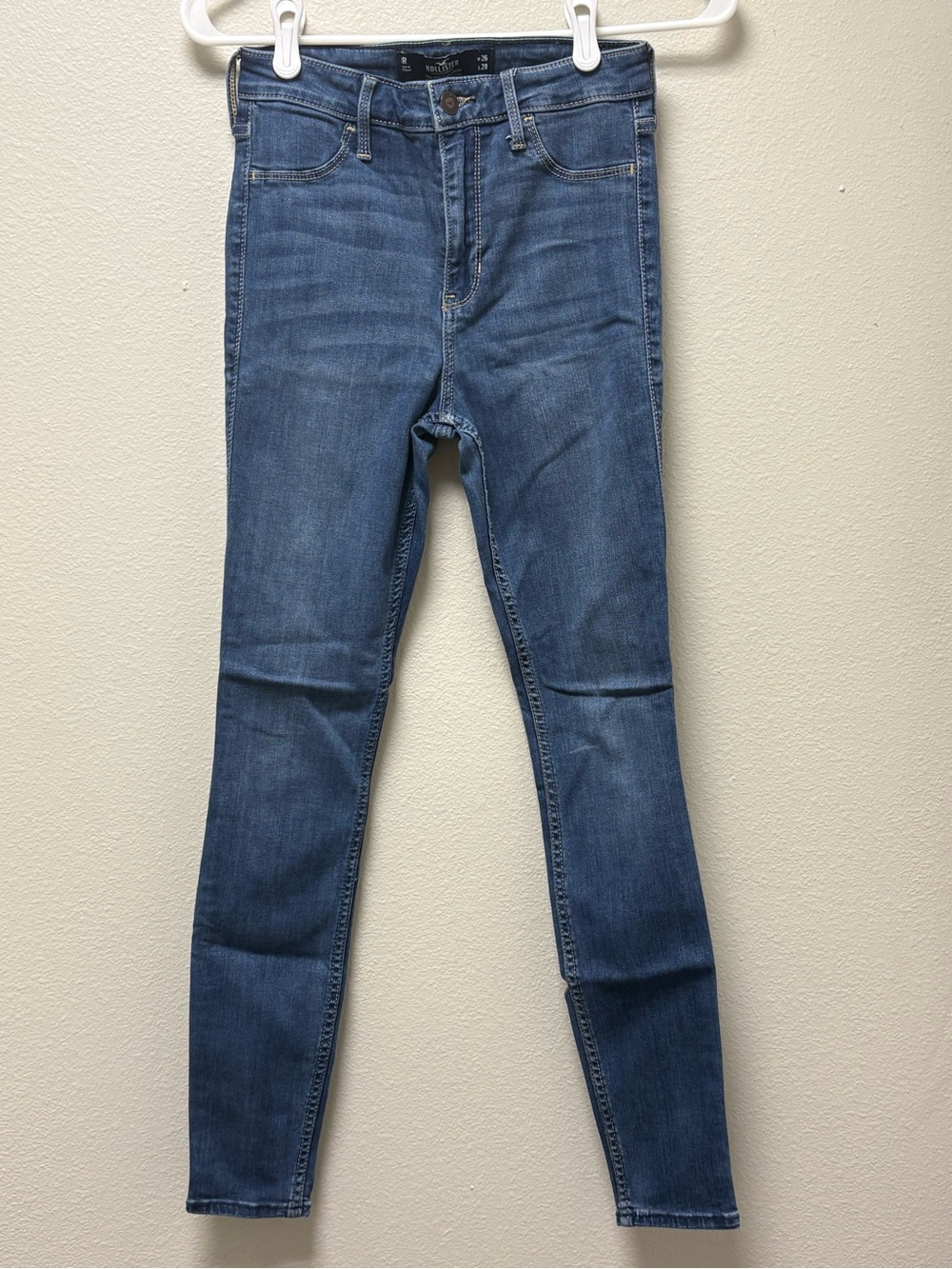 Hollister Women’s High Rise Skinny Jeans Blue Medium Wash Denim Pockets 26